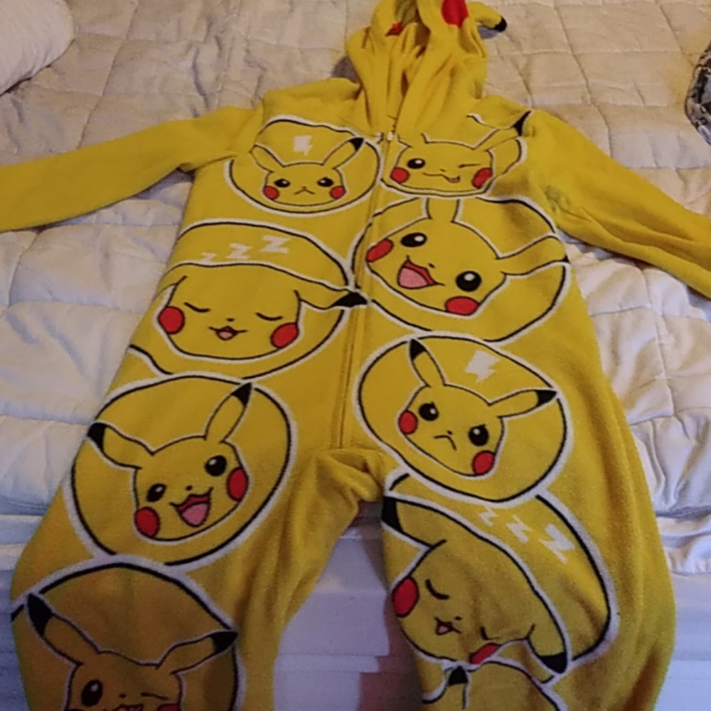 Pokemon Pikachu pajamas-onzie